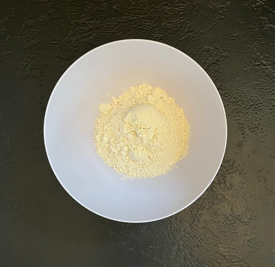 Polish Kolaczki Cookies - Combine Flour and salt