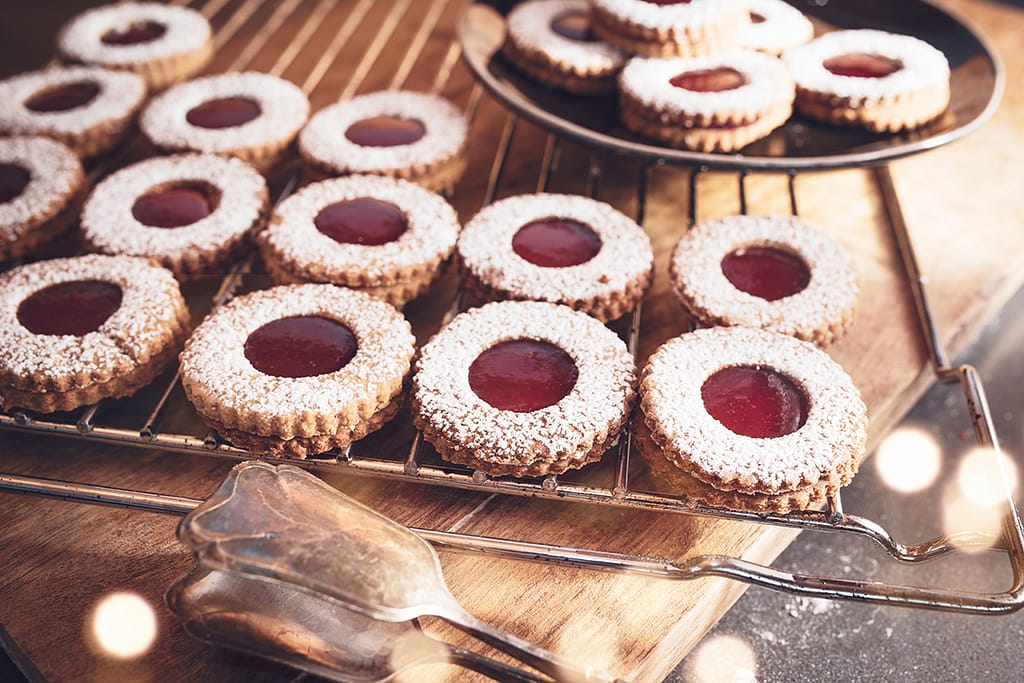 Traditional Linzer Cookies