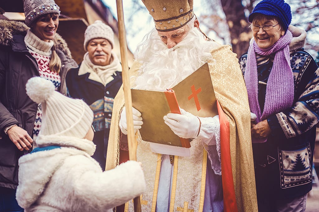 St Nikolaus Reading To A Child From The Bible 1