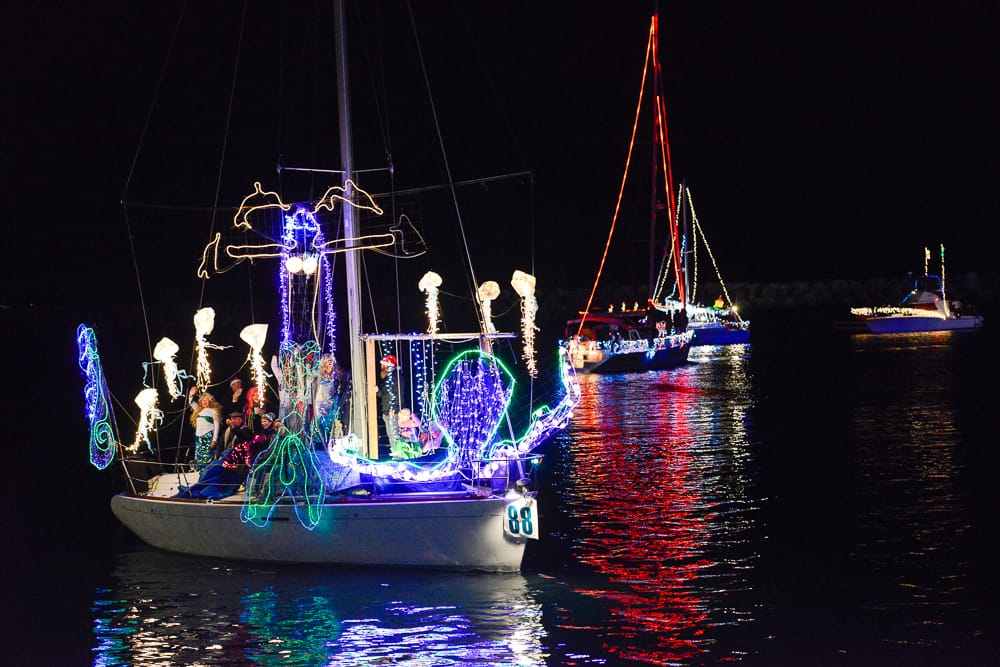 Dana Point Harbor Boat Parade Of Lights House Of Kringle