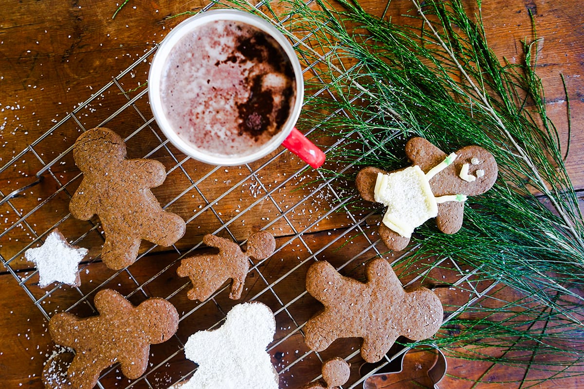 Parchment Texture Sheets - Christmas Text - Intricut Edibles