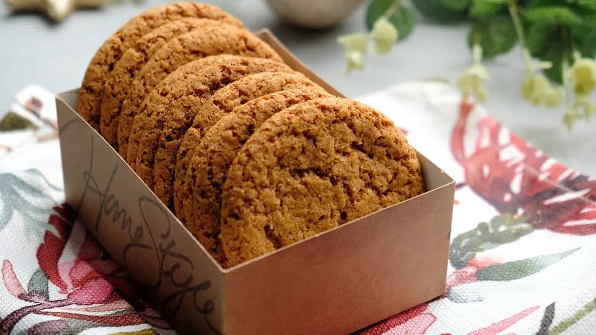 Gluten-free Chewy Ginger Cookies | House Of Kringle